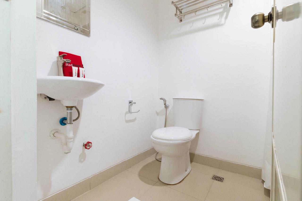 Reddoorz Plus At Banawe Quezon City Exterior photo
